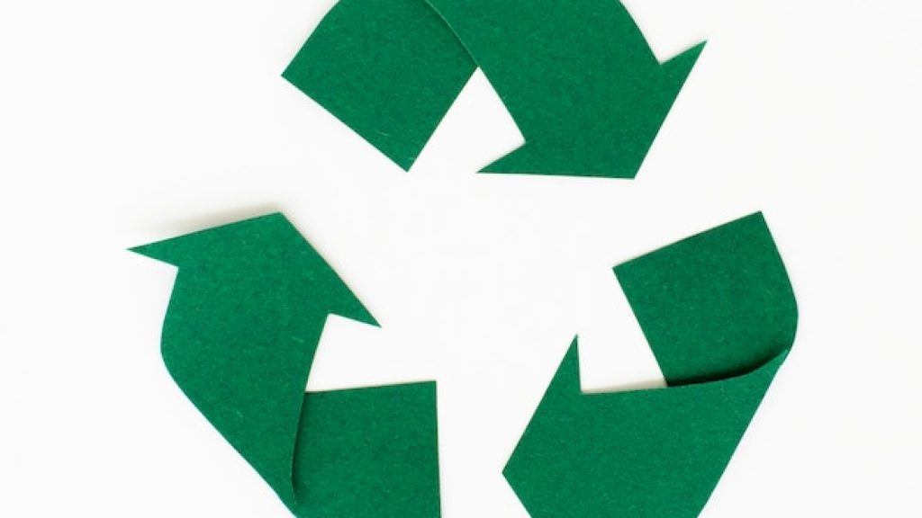 Gestion durable des déchets : un enjeu clé pour collectivités et industries